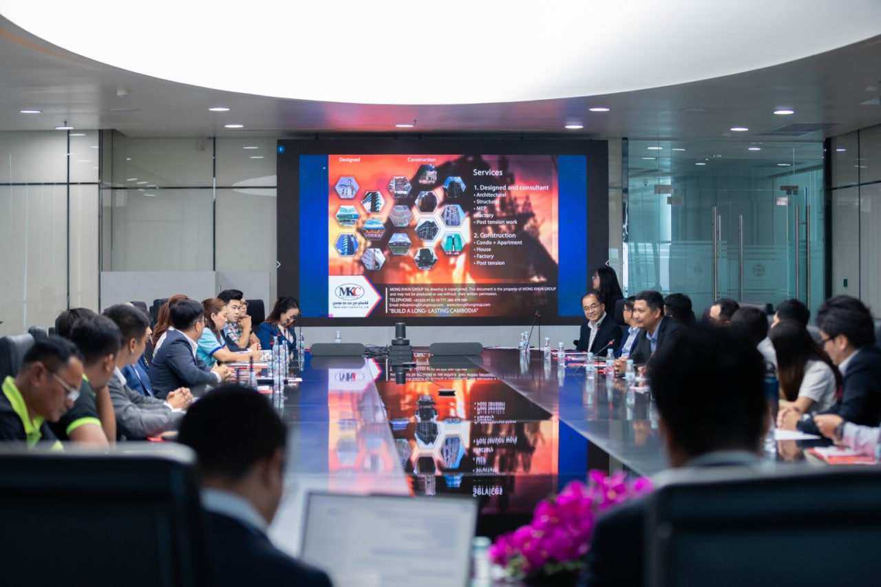 Cambodia Constructors Association brings together leaders and members to enhance communication - Part 5